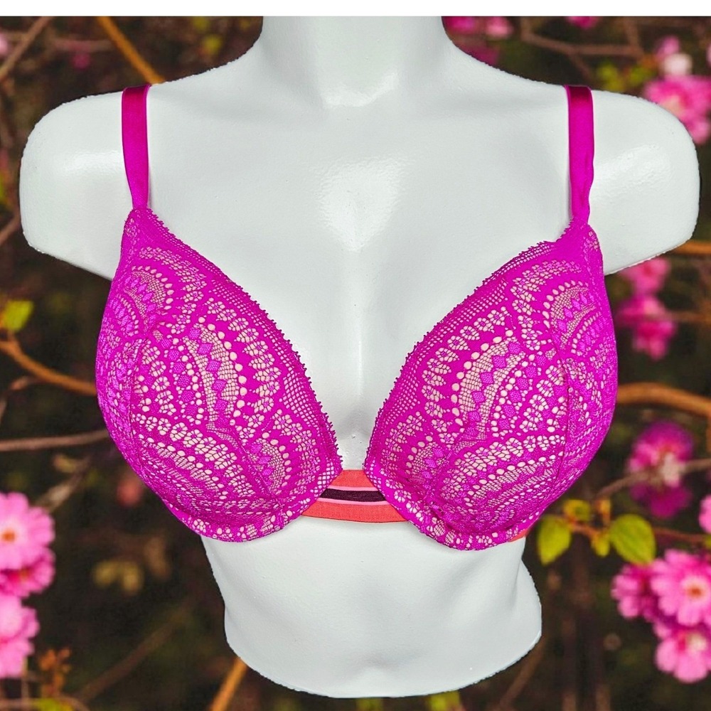 Victoria's Secret Dream Angels Push Up Bra Berry Rumba Lace Trim Lined